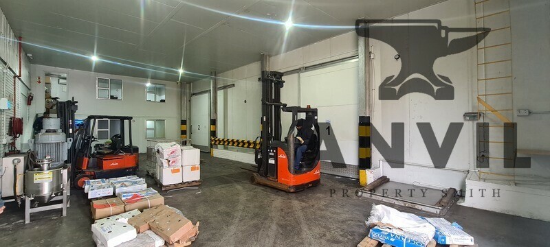 34 Marine Drive Paarden Eiland - Zone L  property image 4