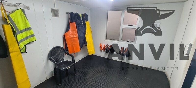 34 Marine Drive Paarden Eiland - Zone L  property image 13