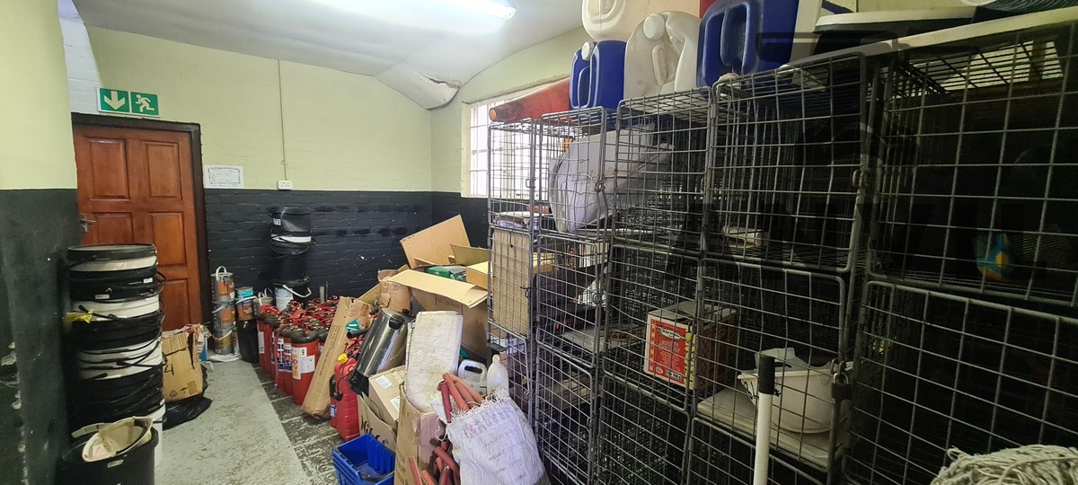 167m2 Industrial Warehouse to let in Paarden Eiland