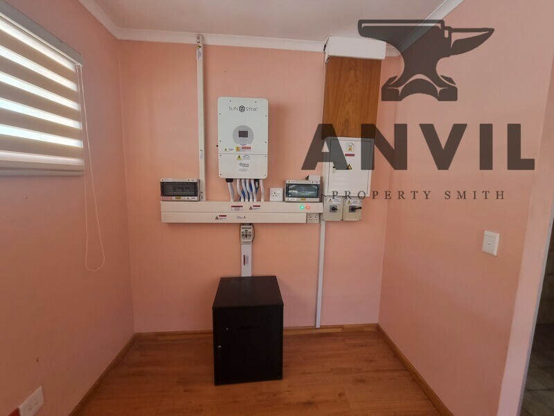 Barry Hertzog - whole building  property image 8