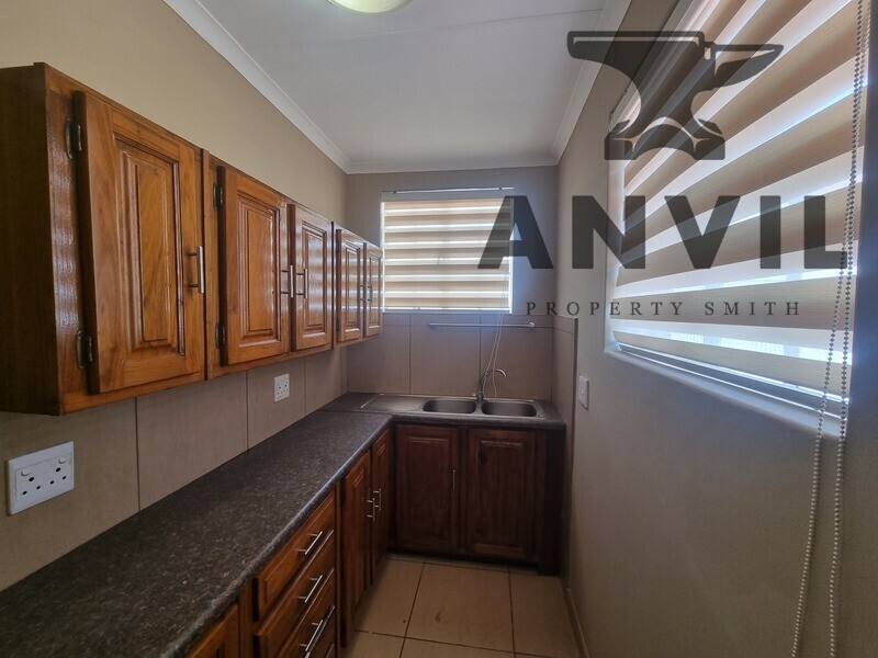 Barry Hertzog - whole building  property image 23