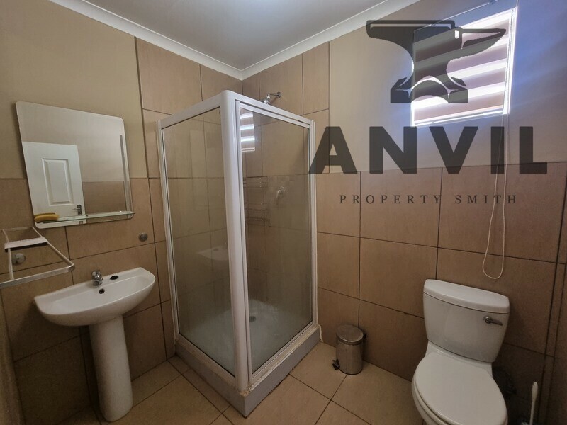 Barry Hertzog - whole building  property image 24