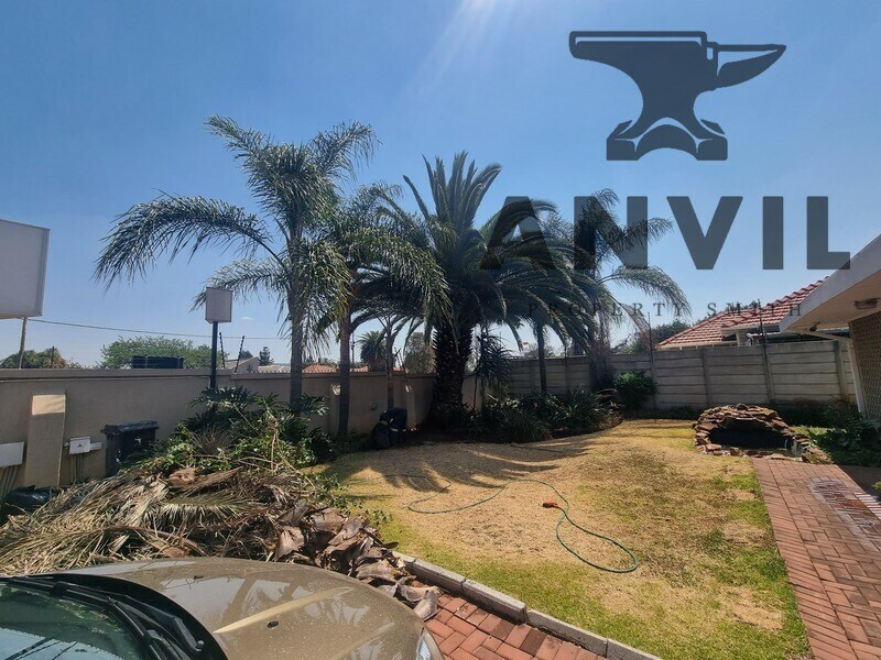 Barry Hertzog - whole building  property image 33