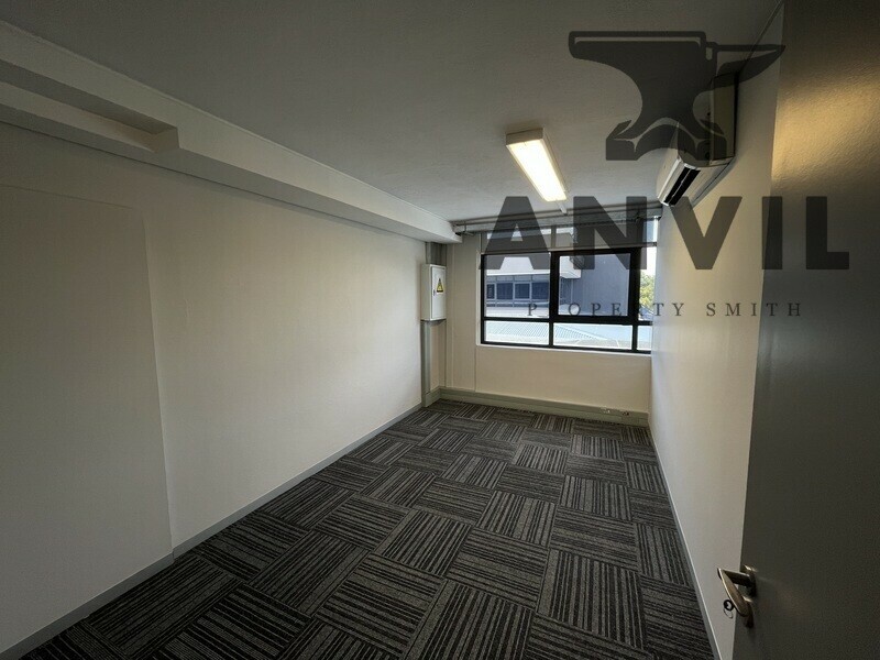Village Green Shopping Centre - First Floor - Right  property image 10