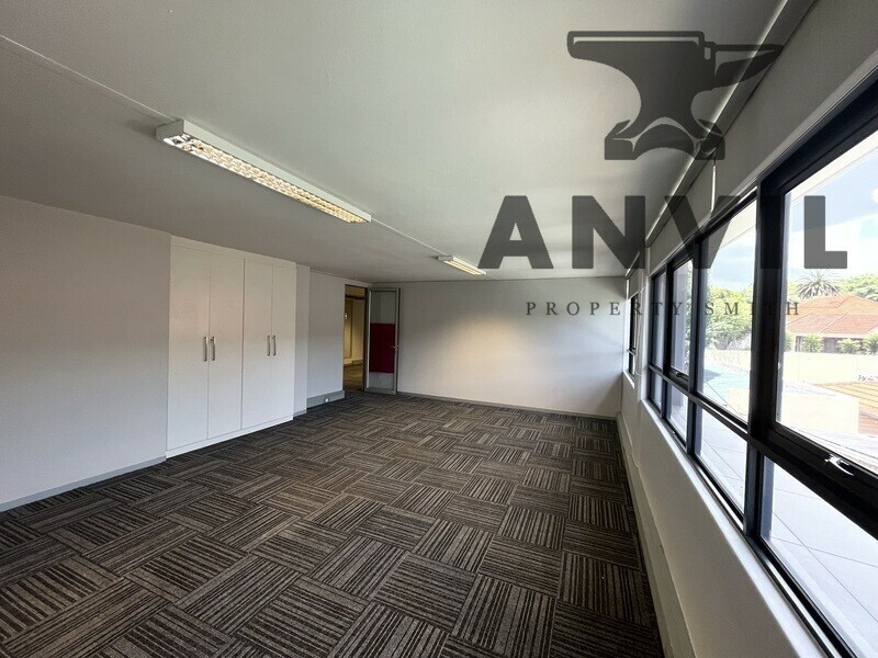 Village Green Shopping Centre - First Floor - Right  property image 8