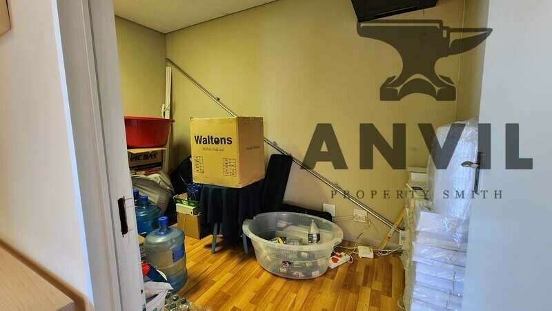 1 Bloemhof Road - First Floor (left) property image 8