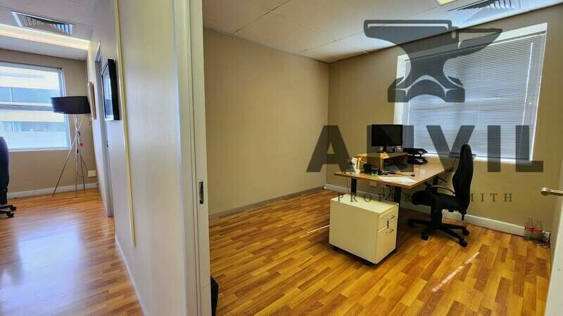 1 Bloemhof Road - First Floor (left) property image 10