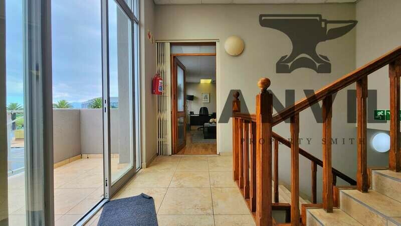 1 Bloemhof Road - First Floor (left) property image 12