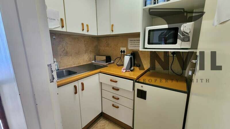 1 Bloemhof Road - First Floor (left) property image 16