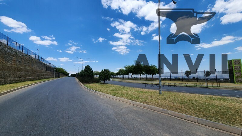 Lords View Industrial Park - ERF 5562 property image 2