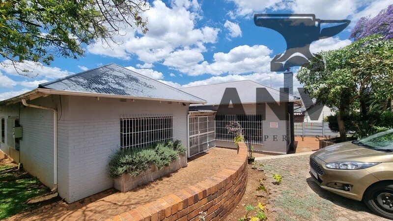 92 Beyers Naude Drive - whole building  property image 2