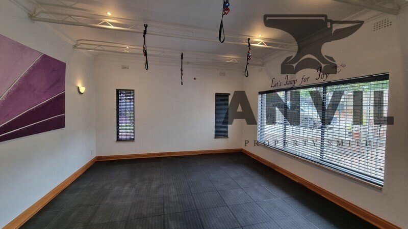 92 Beyers Naude Drive - whole building  property image 6