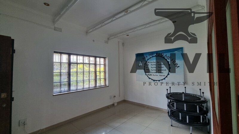 92 Beyers Naude Drive - whole building  property image 9