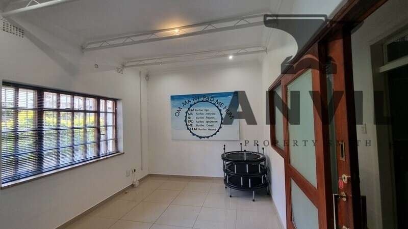 92 Beyers Naude Drive - whole building  property image 12