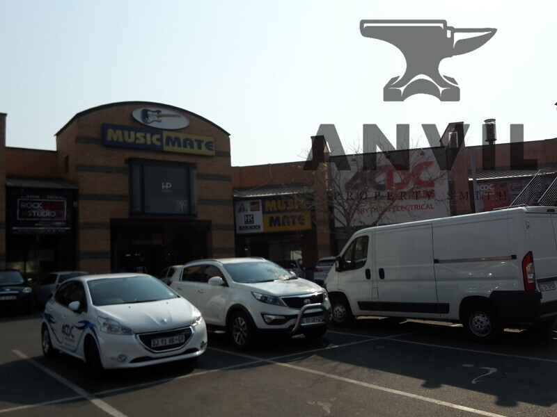 Forest Road Design & Décor Center, Pineslopes - Unit 2 property image 1