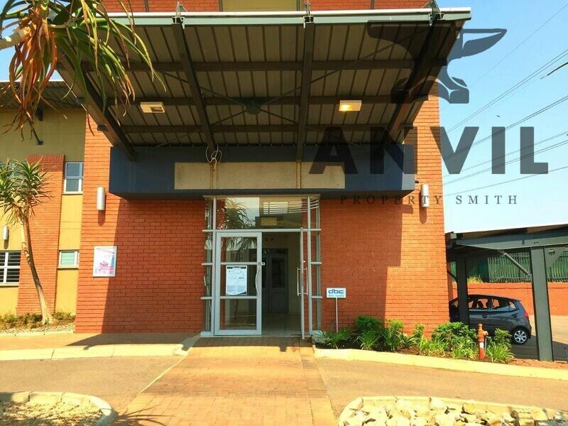 Silver Oaks Crossing, Silver Lakes, Pretoria  - Silver Crossing Building -Life Medical GF - Shop 45 property image 2