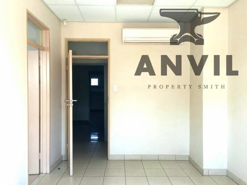 Silver Oaks Crossing, Silver Lakes, Pretoria  - Silver Crossing Building -Life Medical GF - Shop 45 property image 7