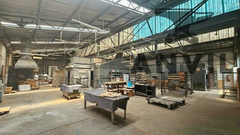 38 4th street - Entire Building  property image 3