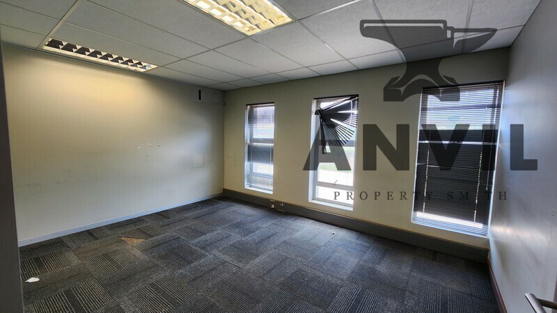 Twenty One Industrial Estate, Warehouse 4 - Unit H property image 9