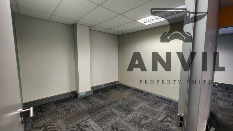 Twenty One Industrial Estate, Warehouse 4 - Unit H property image 11