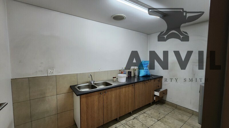 Twenty One Industrial Estate, Warehouse 4 - Unit H property image 25