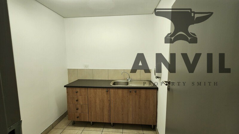 Twenty One Industrial Estate, Warehouse 4 - Unit C property image 10