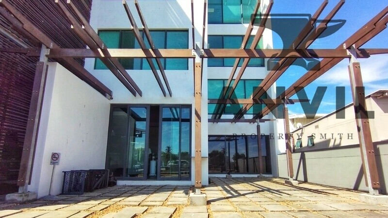 Execujet Business Centre, Tower Road, Airport - 100m2 commercial space to let in Airport Industria property image 2