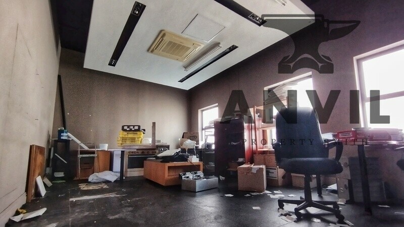 Execujet Business Centre, Tower Road, Airport - 100m2 commercial space to let in Airport Industria property image 10