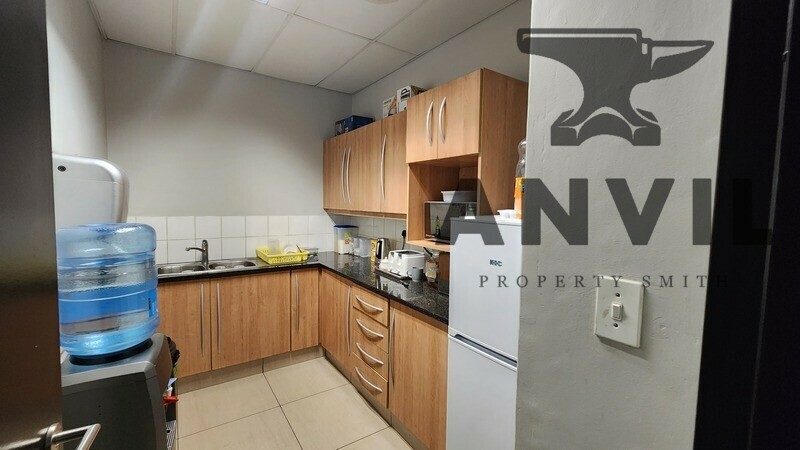 Building 7 A & B 40 Tsessebe Crescent, Corporate Park South - Building 7 A & B property image 14