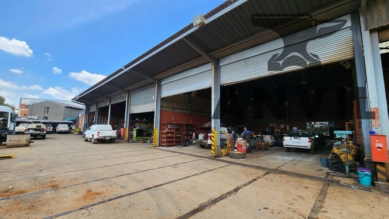 16 Industry Road, Clayville, Midrand  - 4,385 sqm A grade office with workshop and yard space  property image 47