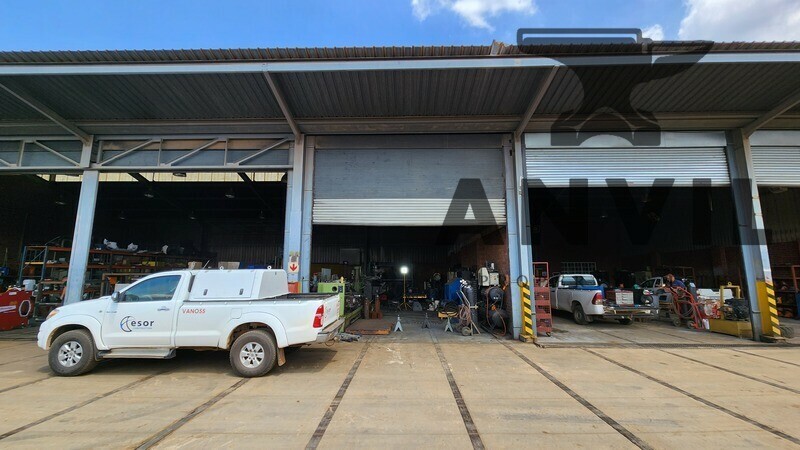16 Industry Road, Clayville, Midrand  - 4,385 sqm A grade office with workshop and yard space  property image 32