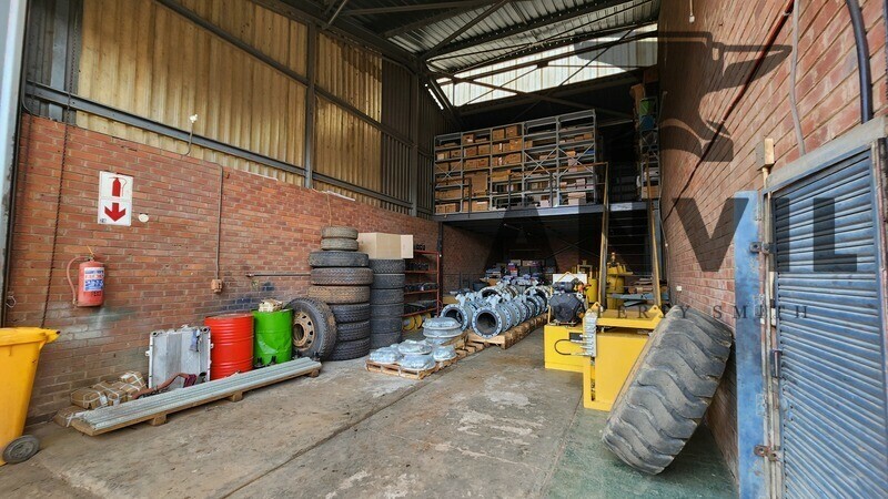 16 Industry Road, Clayville, Midrand  - 4,385 sqm A grade office with workshop and yard space  property image 35