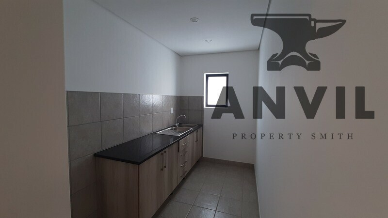 Twenty One Industrial Estate, 148 - Warehouse B - UNIT B3 property image 4