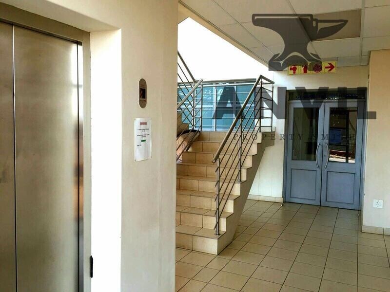 Silver Oaks Crossing, Silver Lakes, Pretoria  - ex La Di Da Shop 26 property image 2