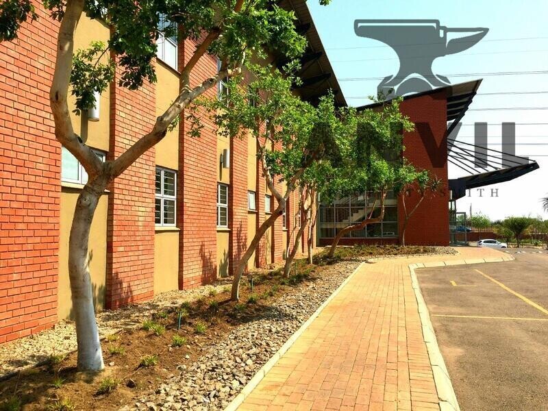 Silver Oaks Crossing, Silver Lakes, Pretoria  - ex La Di Da Shop 26 property image 9