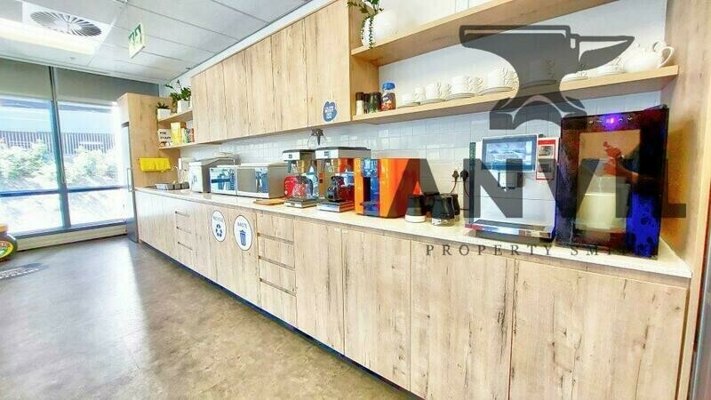 Glacier Place - Level 3 property image 25