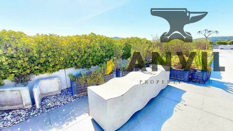 Glacier Place - Level 3 property image 31