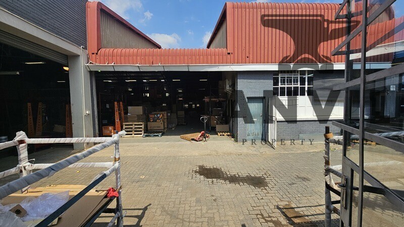 228 Samantha Street - Standalone warehouse property image 33