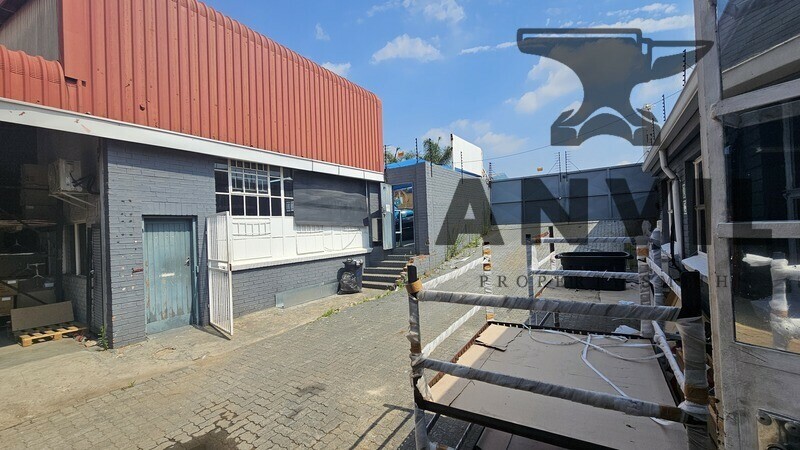 228 Samantha Street - Standalone warehouse property image 34