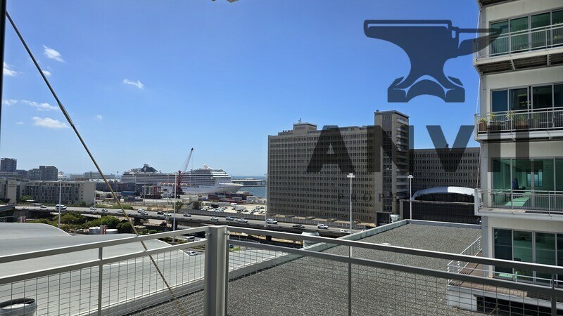 Convention Tower, Corner Heerengracht and Walter Sisulu Aveune - 9th Floor Office Unit property image 4