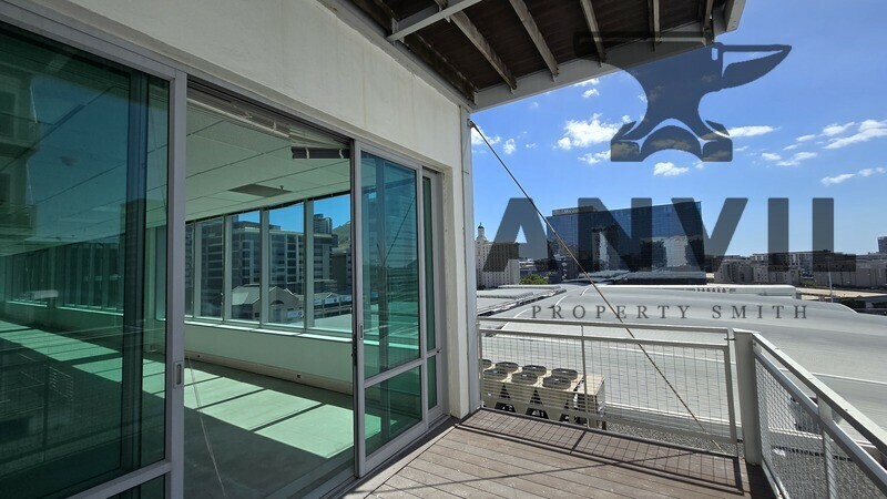 Convention Tower, Corner Heerengracht and Walter Sisulu Aveune - 9th Floor Office Unit property image 5