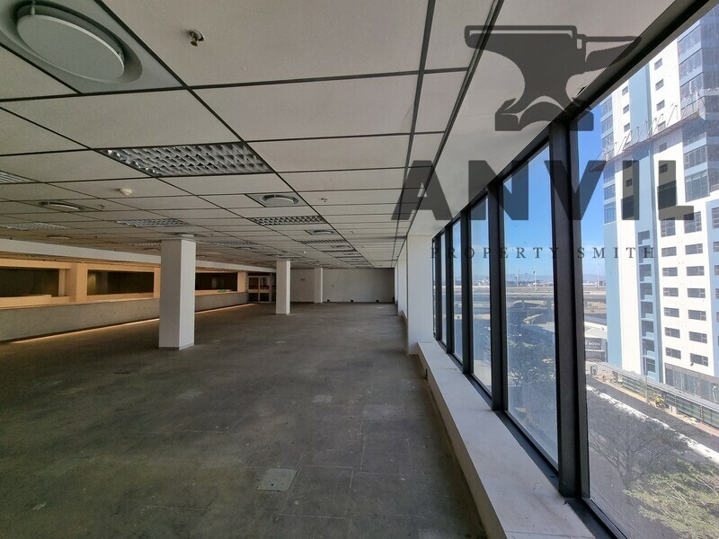 10 Christiaan Barnard - 6th Floor property image 3
