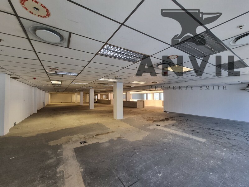 10 Christiaan Barnard - 6th Floor property image 8