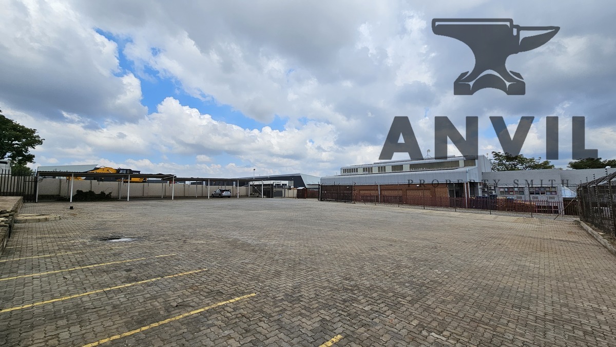 3,400 sqm's of secure yard space to rent in Halfway House, Midrand