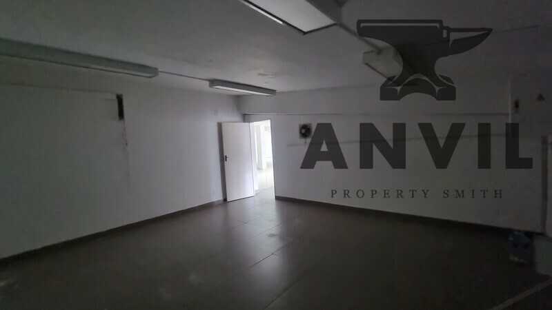 Hillcrest Shopping Centre, Randburg - Showroom  property image 6