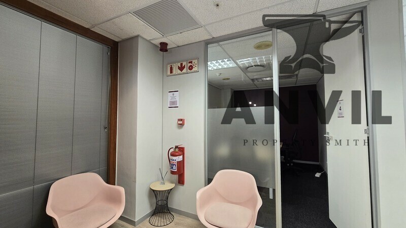 5 Saint Georges Mall - 2nd Floor Suite property image 7