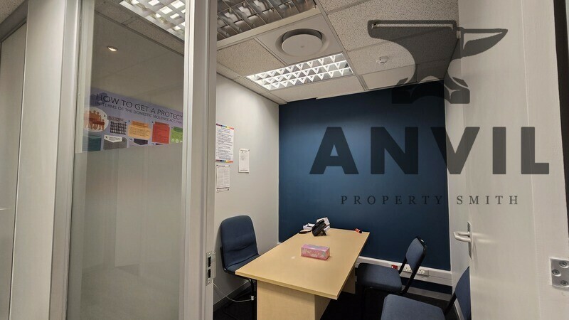 5 Saint Georges Mall - 2nd Floor Suite property image 9