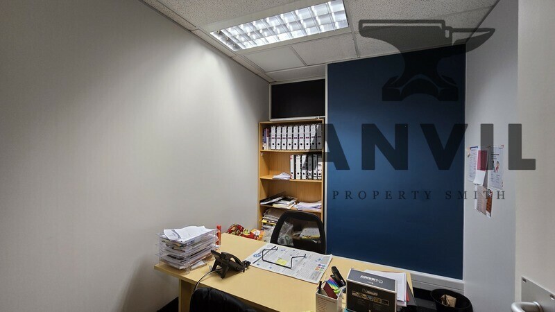 5 Saint Georges Mall - 2nd Floor Suite property image 13