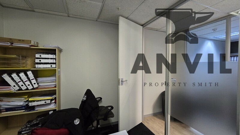 5 Saint Georges Mall - 2nd Floor Suite property image 16