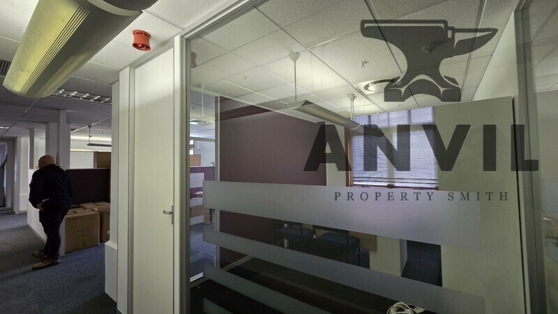 5 Saint Georges Mall - 2nd Floor Suite property image 25